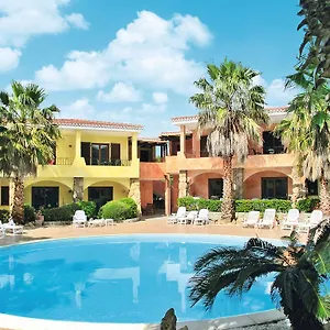 Village Aparthotel